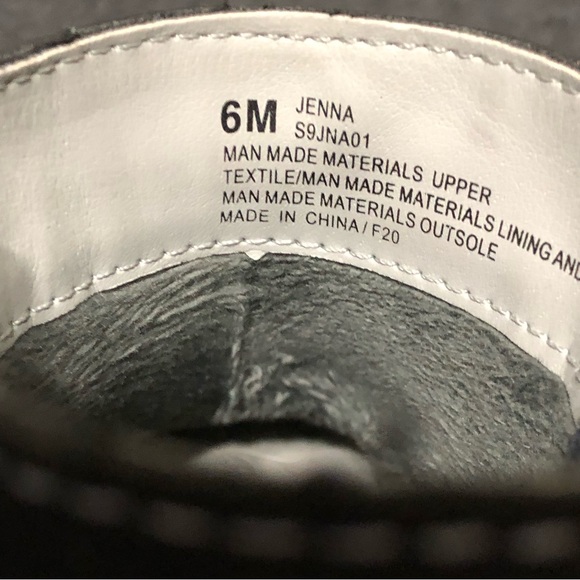 JSport Jenna Women Size 6 Bootie Ankle Boot Black Zip Up All Weather - Picture 7 of 10